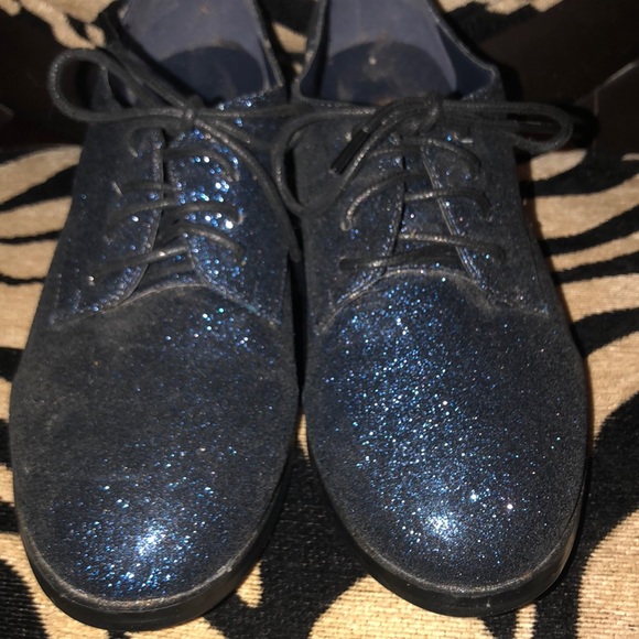 Shoes - NWB Blue glitter shoes